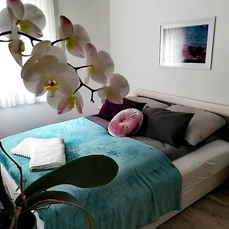 Happy * بالاتوليلّي