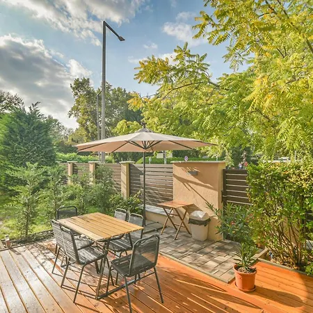 Happy بالاتوليلّي